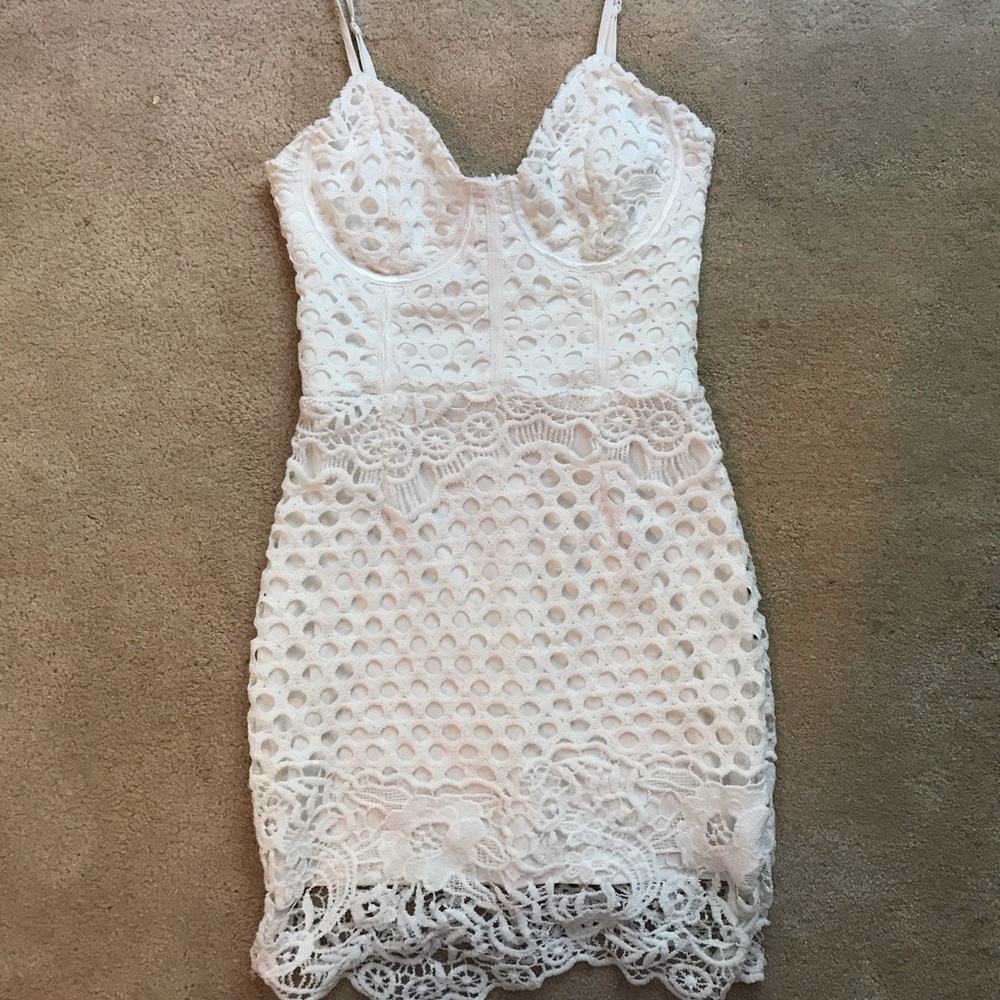 Boohoo petit white lace dress